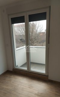 Nekretnina: Stara Pazova - Nova Pazova - 2.0 ID#24810