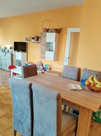 Nekretnina: Voždovačka crkva, noviji, 2.0, svetao, pogled na grad ID#10379