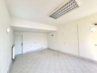 Nekretnina: Izdajem lokal 28m2 u ulici Cara Lazara 37a u Krusevcu
