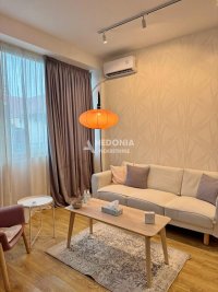 Nekretnina: TC Lomina, lokal 18m2, opremljen, useljiv ID#10394