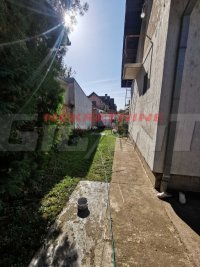 Nekretnina: ZEMUN Vojni put 2-Altina ID: 868782150