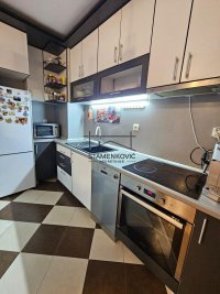 Nekretnina: Komforan dvoiposoban stan na Detelinari ID#7119