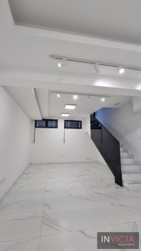 Nekretnina: Poslovni prostor u blizini suda i Spens-a