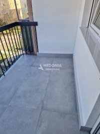 Nekretnina: Zemun polje, Centar, 2.5, renoviran, adaptiran ID#10421