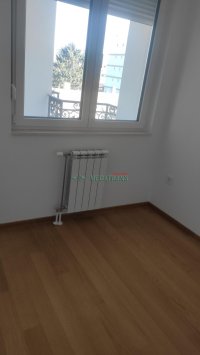 Nekretnina: 1.5 soban, polunamm. (kuhinja i bela teh. ),novogradnja - centar, Pap Pavla ID#1877