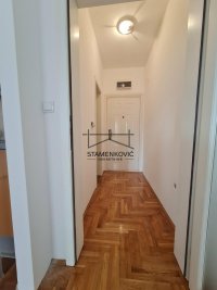 Nekretnina: Grbavica- Garsonjera-Parking u dvorištu zgrade ID#7137