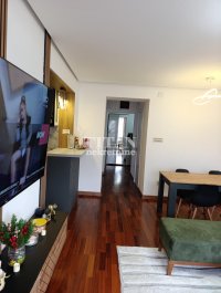 Nekretnina: Renoviran uknjizen cena sa namestajem ID#5671