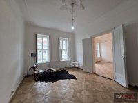 Nekretnina: Atraktivan salonski stan u pešačkoj zoni