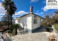 Nekretnina: Na prodaju renovirana kuca sa pogledom na more Centar Tivat