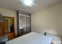 Nekretnina: STAN SA GARAŽNIM MESTOM!