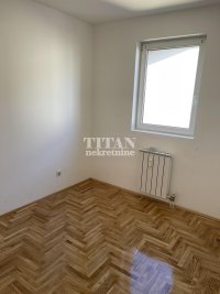 Nekretnina: hitno nov stan cena dogovor ID#5693