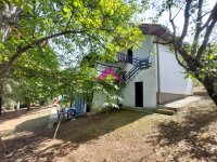 Nekretnina: Aranđelovac, Banja, vikendica 80m2 (npr+vpr+ptk), 2terase, pom.objekat 15m2 ID#1596