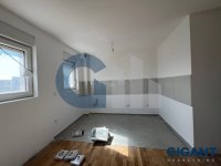 Nekretnina: OPŠTINA NOVI BEOGRAD Surčinska ID: 9650051
