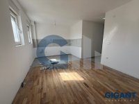 Nekretnina: OPŠTINA NOVI BEOGRAD Surčinska ID: 9652751