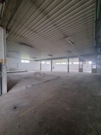 Nekretnina: Iznajmljujem magacinski i kancelarijski prostor - Zemun 