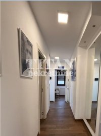 Nekretnina: lux,brzo useljiv,ima i garažno mesto u garaži ID#5717