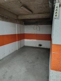 Nekretnina: Lekino brdo, garažno mesto, struja i voda