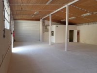 Nekretnina: Izdajem magacin u Rakovici od 140m2