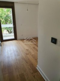Nekretnina: TC ZIRA, LUX poslovni prostor ID#25232