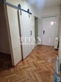 Nekretnina: delimicno renoviran,hitna prodaja ID#5731