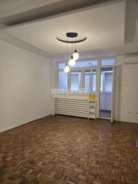 Nekretnina: Retenzija, renoviran, prazan