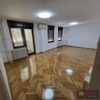 Nekretnina: Odličan renoviran dvosoban stan-sajam, mogućnost garaže