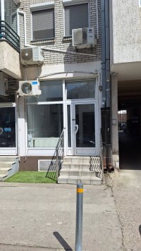 Nekretnina: Prodaja lokala 42m2 u dva nivoa-Novo Naselje,Novi Sad