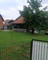 Nekretnina: Kuca na prodaju Mladenovac-Medjuluzje