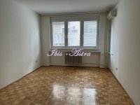 Nekretnina: Stan za izdavanje Kalenić ID#701667