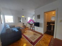 Nekretnina: Zvezdara, Denkova Bašta, 2.5, 42m2, sa lođom, namešten ID#1612