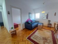 Nekretnina: Zvezdara, Denkova Bašta, 2.5, 42m2, sa lođom, namešten ID#1612