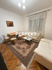 Nekretnina: Trosoban sa 2 parking mesta!