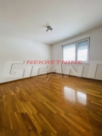 Nekretnina: ZVEZDARA Radoja Domanovića-Zvezdara ID: 824663101