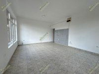 Nekretnina: Izdavanje lokal Zemun Altina 24m2 renoviran useljiv ID#1450