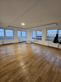 Nekretnina: a poslovni prostor - 4-soban,124m2, centar, Radnička, p.mesto opciono ID#1930