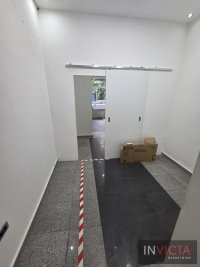 Nekretnina: Ulični lokal-centar