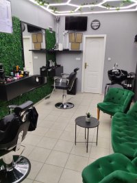 Nekretnina: Izdajem frizerski salon u Novom Sadu na Novoj Detelinari