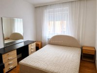 Nekretnina: Centar grada, namešten, sa parkingom ID#4819