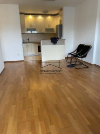 Nekretnina: Cara Dušana - Savršen raspored - Garaža u suterenu u ceni ID#7260