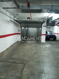 Nekretnina: Garažno mesto 14m2, rampa, video nadzor, auto-lift ID#1755