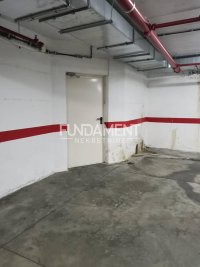 Nekretnina: Garažno mesto 14m2, rampa, video nadzor, auto-lift ID#1755