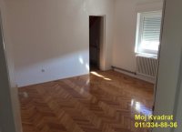 Nekretnina: Batajnica - PLAC 7 ARI IDEALAN ZA POSLOVNU INVESTICIJU