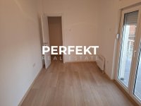 Nekretnina: Centar, trosoban, 87m2, III, lift