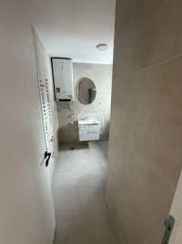 Nekretnina: Nov,četvorosoban stan kod crkve SV.Luka ID#2485