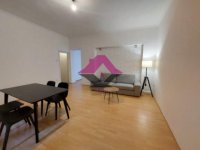 Nekretnina: Stari grad-centar, Trg Republike, salonac 3.5, 85m2, renoviran, useljiv ID#1637